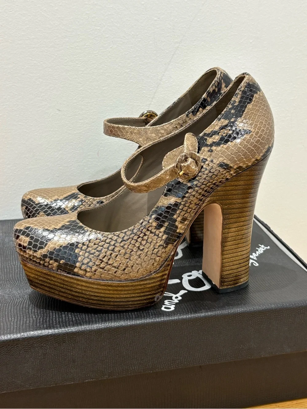Alice + Olivia Snake “Uma” Platform Mary Jane heels
